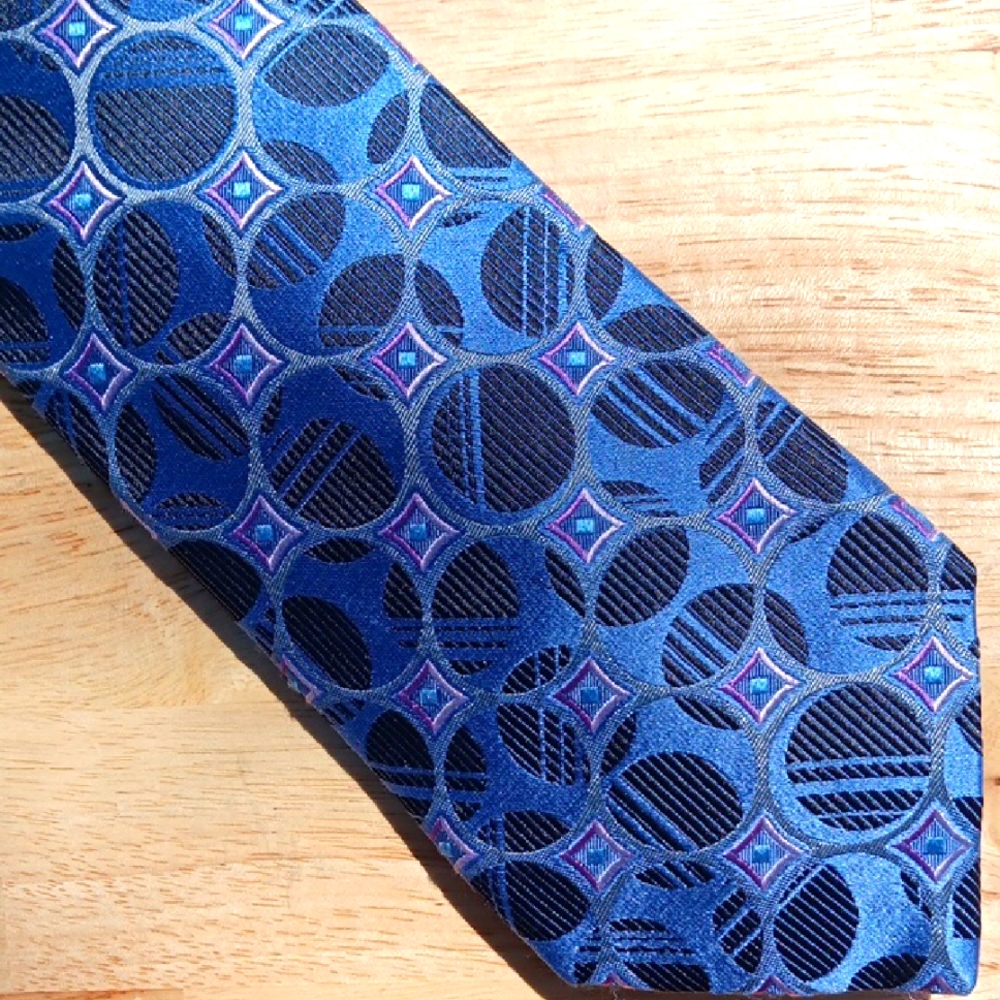 Elegant Blue Patterned Men's Tie - XMI